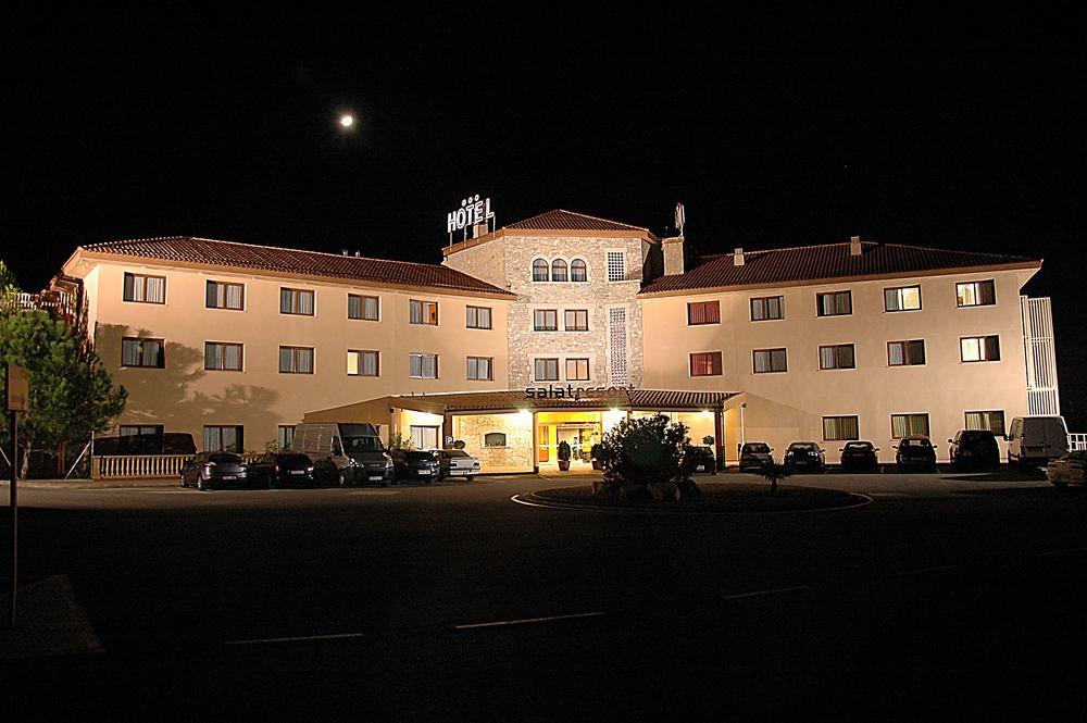 Hotel Salat Resort Les Borges Blanques Extérieur photo